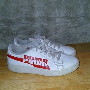 Puma White and Red Sneakers